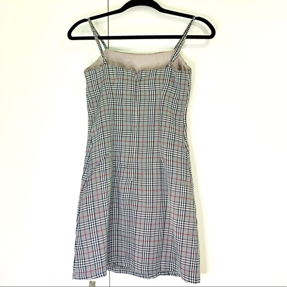 Ally fashion dress, size AU 6 and has adjustable straps. - Picture 2 of 4